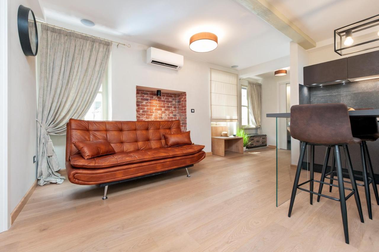 רוביני Dc II Downtown Apartment מראה חיצוני תמונה