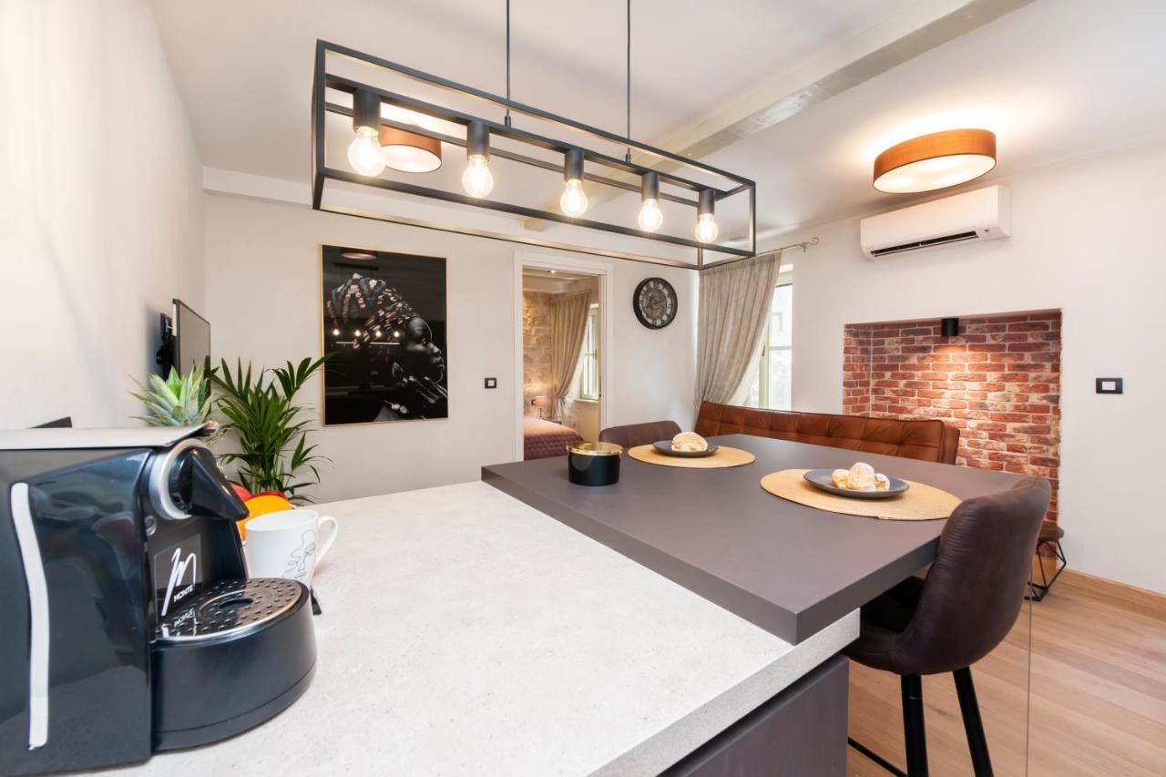 רוביני Dc II Downtown Apartment מראה חיצוני תמונה